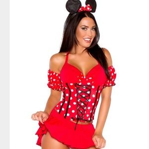 Minnie Mouse halloween costume
